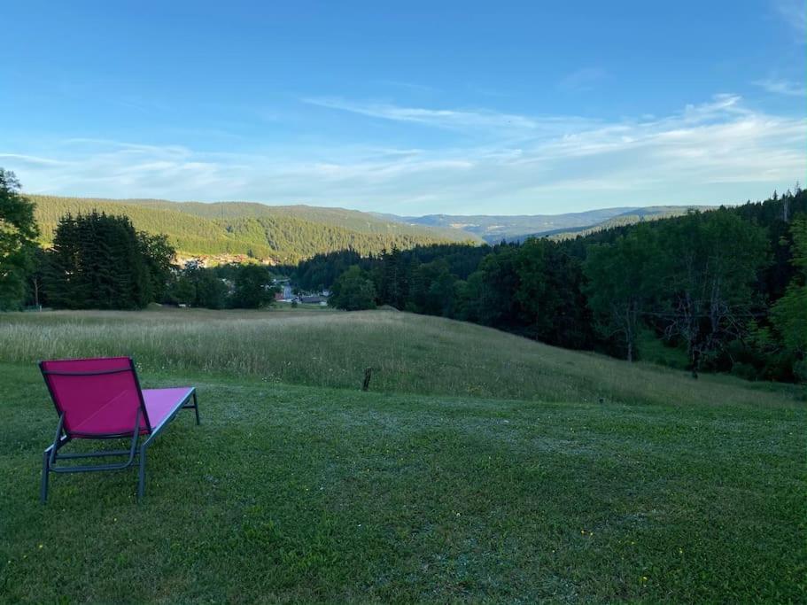 Appartement Lumineux Avec Vue Sur Les Montagnes 莫尔比耶 外观 照片