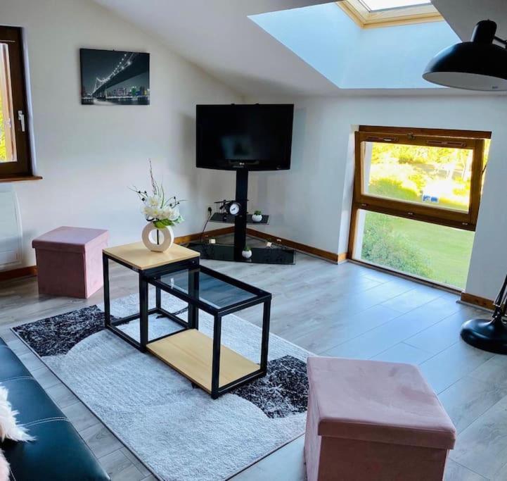 Appartement Lumineux Avec Vue Sur Les Montagnes 莫尔比耶 外观 照片
